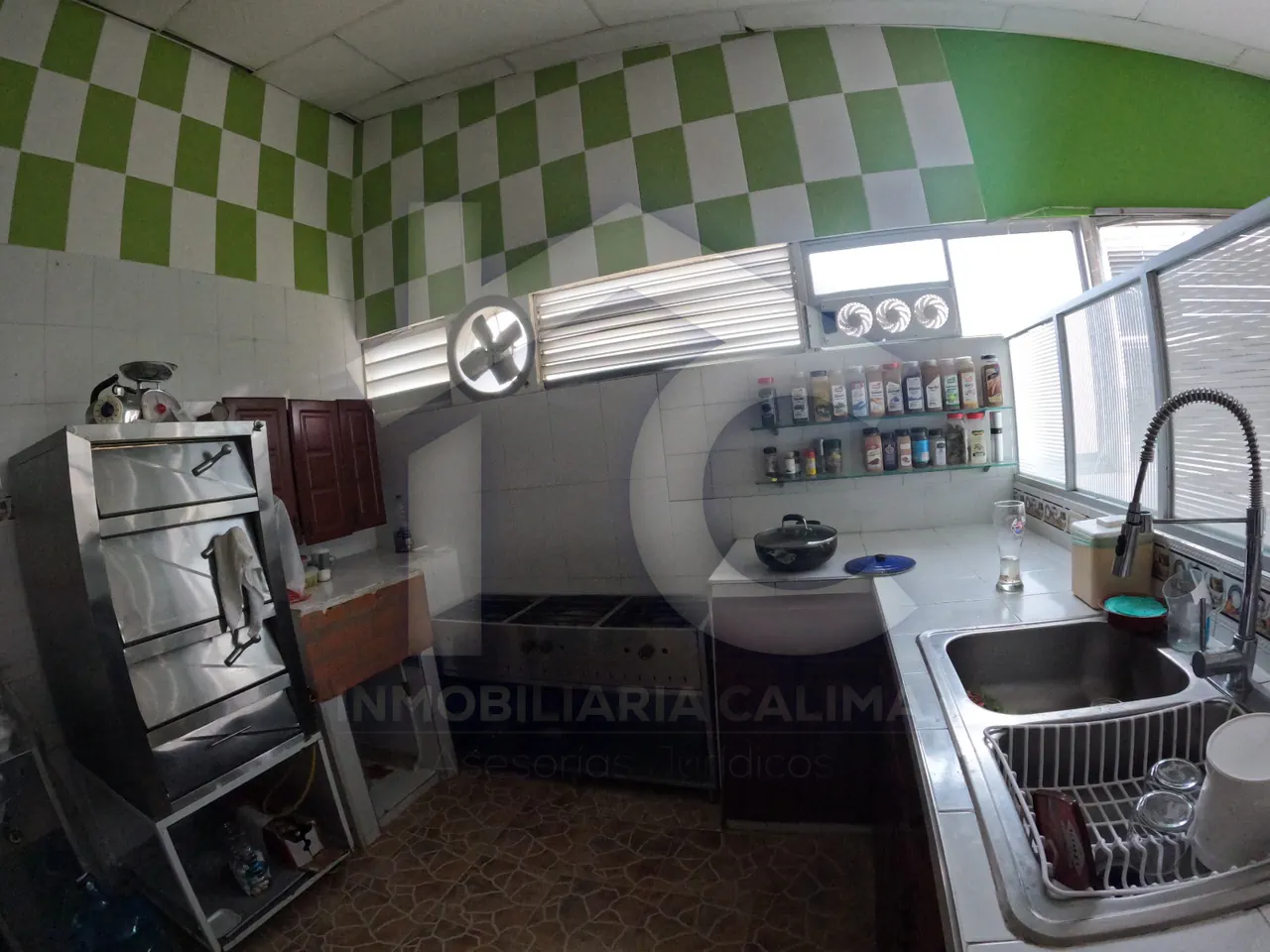 Casa de 2 viviendas en el Canadá Calima Darién